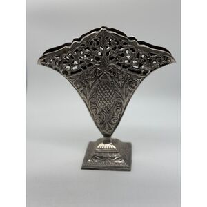 Vintage Silver Colored Brass Fan Shaped Victorian‎ Style Vase Made In India